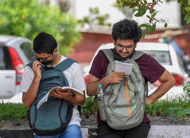 Despite strict enforcement of the COVID-19 protocols, several students skipped the Joint Entrance Examination 2020 (JEE Main 2020) in several states. More than 40 per cent aspirants did not appear on Day 1 in Lucknow.According to a Times of India report, 44 per cent candidates skipped the Joint Entrance Examination (Main) for admission to Bachelor of Architecture (B.Arch) in the Lucknow city.Image (PTI)