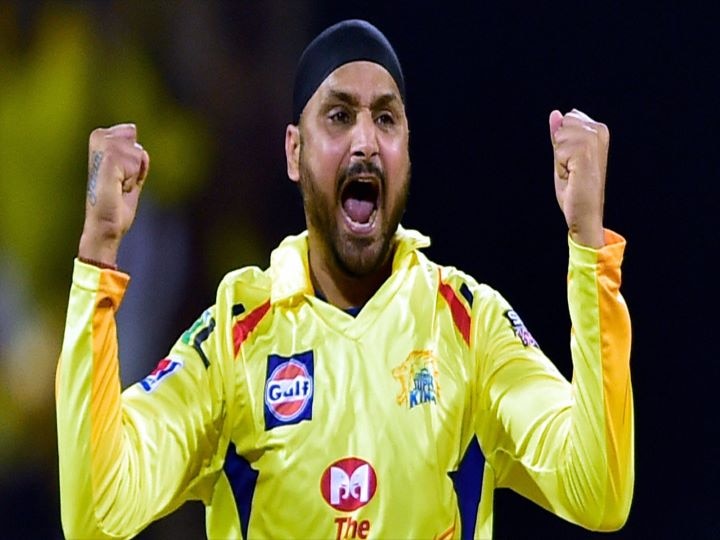 Harbhajan Singh pulls out of IPL 2020 from CSK upcoming season of the Indian Premier League citing personal reasons IPL 2020: Setback For Dhoni's CSK, Harbhajan Singh To Miss Entire IPL 2020 Due To Personal Reasons
