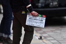 IN PICS: LEAKED! Akshay Kumar’s Retro Look From Sets Of 'Bell Bottom' In Scotland