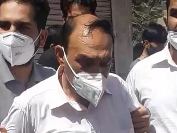 Sanitary Inspector Arrested In J&K's Kupwara Over Allegations Of Practicing As A Doctor Without Qualification Sanitary Inspector Arrested In J&K's Kupwara Over Allegations Of Practicing As A Doctor Without Qualification