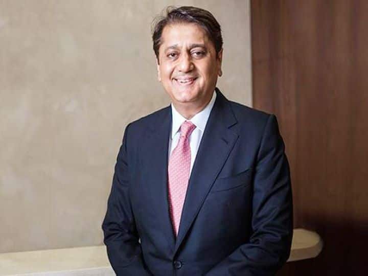 ED Arrests Chanda Kochhar's Husband Deepak Kochhar In ICICI Loan Case ED Arrests Chanda Kochhar's Husband Deepak Kochhar In ICICI Loan Case