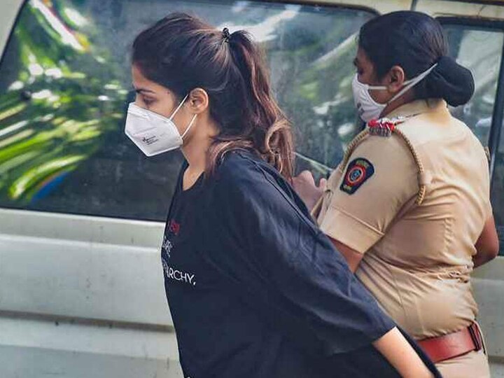 Sushant Singh Rajput Death Drugs Case Five Conditions On Which Rhea Chakraborty Was Granted Bail By Bombay HC Drugs Case: Know The Five Conditions On Which Rhea Chakraborty Was Granted Bail By Bombay HC