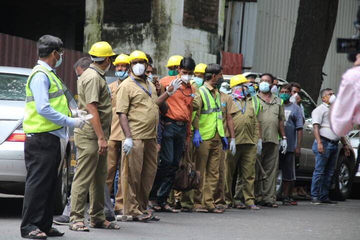 The demolition notice was issued by BMC on Tuesday under section 351 of the MMC Act and the civic body has given 24 hours to Kangana to respond to the notice.