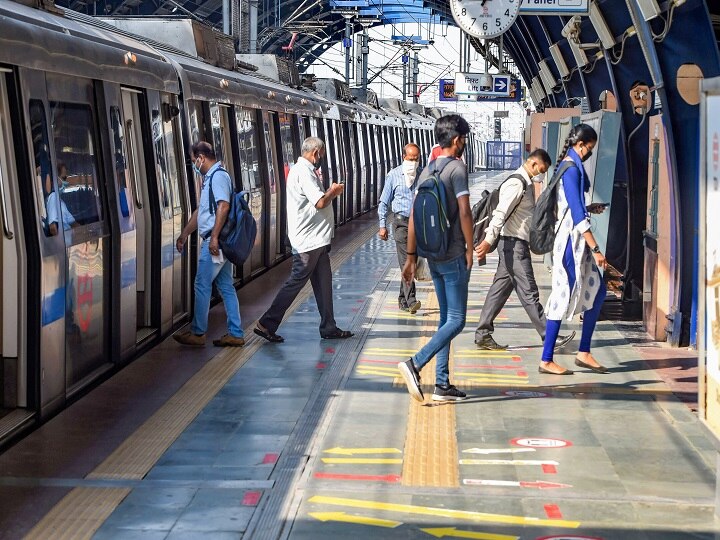 Farmers’ Protests: Delhi Metro Services Resume On All Corridors; To Be Normal On Saturday Farmers’ Protests: Delhi Metro Services Resume On All Corridors; To Be Normal On Saturday