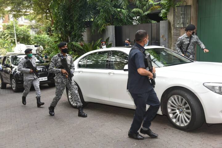 Kangana Ranaut was escorted by Y level security, which was provided after her family members requested the Central government.  (PIC Credit: Manav Manglani)