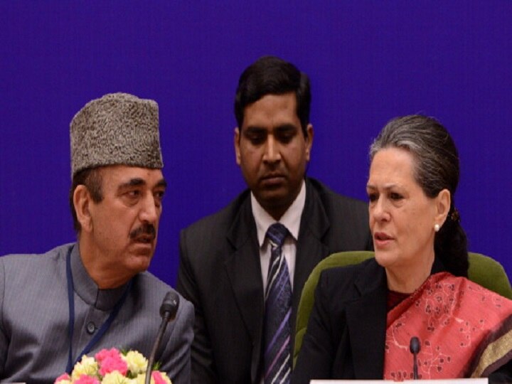 Congress: Sonia Gandhi Overhauls CWC, Ghulam Nabi Azad, Kharge Dropped From General Secretaries, Check Key shuffling Congress Goes For An Overhaul: Azad, Kharge Dropped As General Secretaries, Special Panel Set Up To Assist Sonia