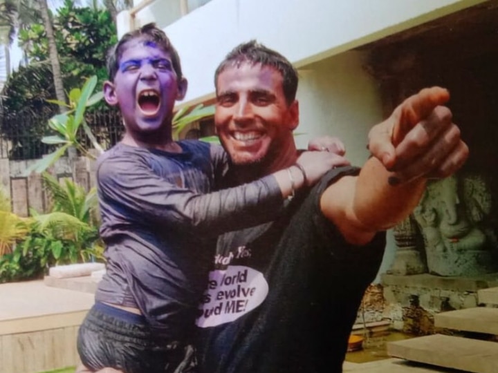 Akshay Kumar Son Aarav 18th Birthday Akshay Kumar Shares Throwback Holi PIC With Aarav Bhatia Akshay Kumar Shares Throwback PIC With Son Aarav On His 18th Birthday, Says 'I'll Carry You In My Arms Until It's Time For You To Carry Me'