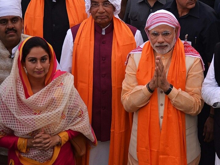 Harsimrat Kaur Badal Resigns From PM Modi Government's Cabinet To Protest Farm Bills Harsimrat Kaur Resigns From Modi 2.0 Cabinet Over Farm Bills, Writes Four-Page Letter To PM; Captain Dubs It As 'Theatrics'