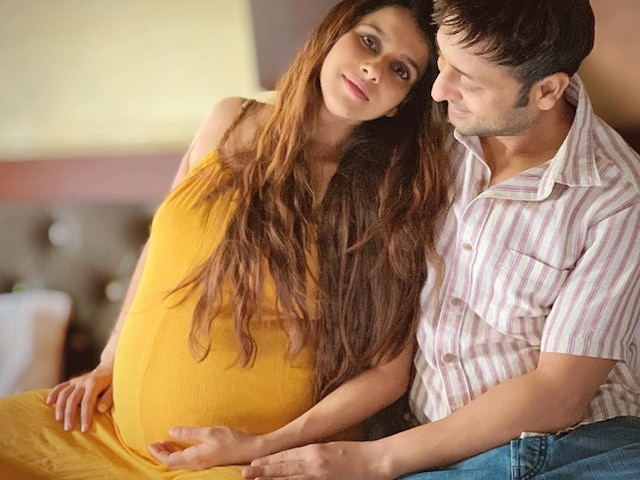 Kasam Tere Pyaar Ki' Actress Pranitaa Pandit Reveals Her NEWBORN Baby  Girl's Name & It's Adorable