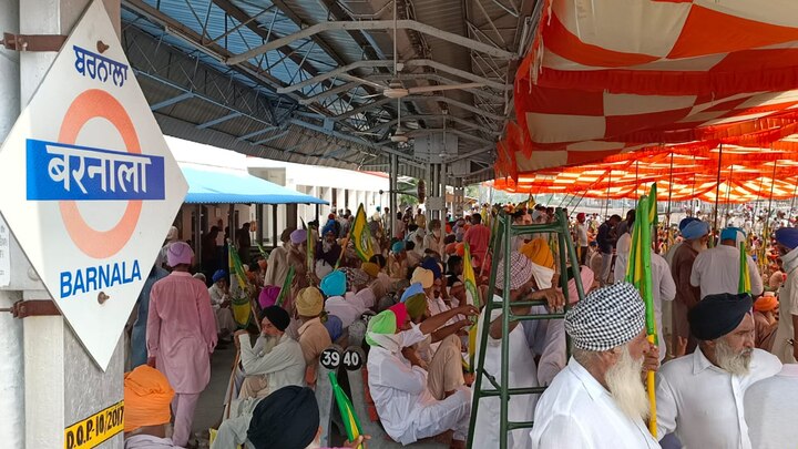 Punjab Farmers Protest: Kisan Unions To Allow Trains To Run From Monday For 15 Days Punjab Farmers Allow Resumption Of Passenger Train Services In State For 15 Days, Talks To Continue