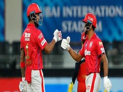 IPL 2020: RCB, KXIP Cricketers Wear Black Armbands To Honour Dean Jones After Australian Cricketer's Tragic Demise