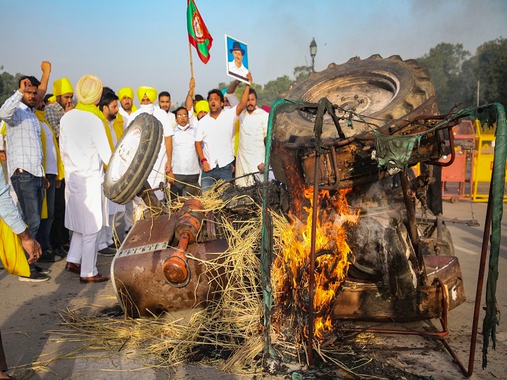 IN PICS: Intense Farmers' Protest Against Controversial Farm Bills Engulfs India