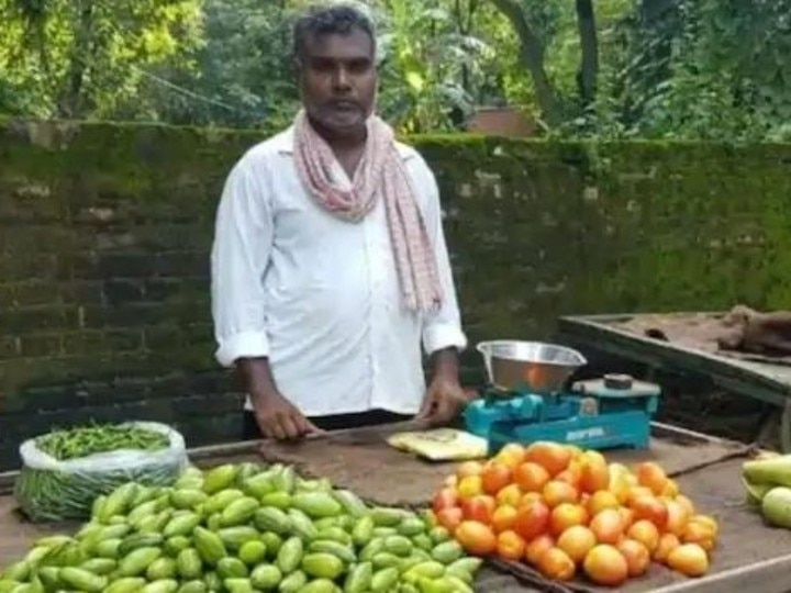 'Balika Vadhu' Serial Director Ram Vriksha Gaur Selling Vegetable In UP Says He Has ‘No Regrets’!  'Balika Vadhu' Serial Director Selling Vegetable In UP Says He Has ‘No Regrets’!