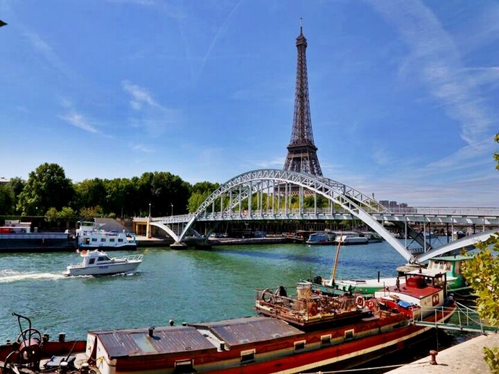 Paris Blast: Explosion in Paris Huge Blast Heard likely caused by a jet breaking sound barrier Paris Blast: 'Sonic Boom Caused Major Blast Sound Heard All Over Paris & Nearby Areas In France,' Say Police