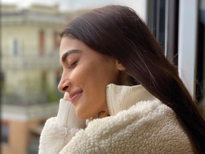 Pooja Hegde Talks About How Her Debut Film Mohenjo Daro's Failure Affected Her 'It Was Heartbreaking': Pooja Hegde Reveals How Failure Of Her First Bollywood Film Affected Her