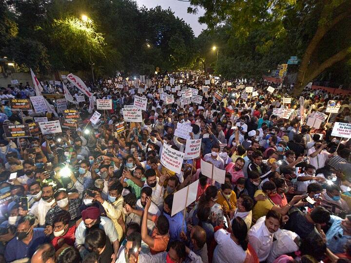 New Delhi: Members of various organizations during a protest against the death of a 19-year-old Dalit woman who was allegedly gang-raped in Hathras, at Jantar Mantar in New Delhi, Friday, Oct. 2, 2020. (PTI Photo/Vijay Verma)