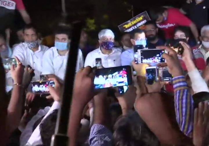 'There should be no politics on this issue. Why should such an incident happen in UP, Madhya Pradesh, Rajasthan, Mumbai or Delhi? No rape incidents should happen in the country,' he said.