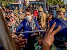 IN PICS: Bedlam At DND Flyway; Priyanka, Rahul & Other Congress Leaders Attempt To Cross Police Blockade