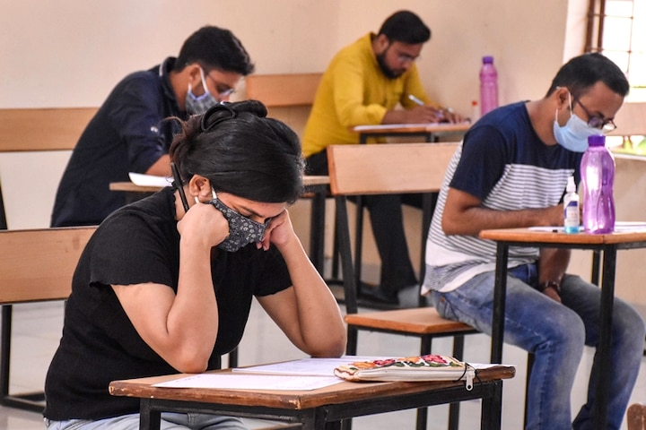 In Order To Mitigate The Learning Gap, Provide Students With “Question Bank” For Board Exams: Parliamentary Panel On Education In Order To Mitigate Learning Gap, Provide Students With “Question Bank” For Board Exams: Parliamentary Panel