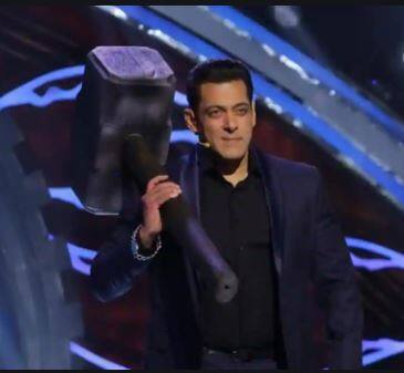 So far no one from Sara Gupal's team has reacted to the news, we wonder if she brings the topic inside the Bigg Boss house. [pic credit: Twitter]