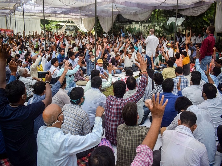 uttar pradesh electricity Exams In Allahabad University Prayagraj Postponed Strike By Electricity Employees blackout in Area UP Power Outage: Allahabad University Exams Postponed Due To Blackout Amid Ongoing Strike By Power Dept Employees; Check New Date