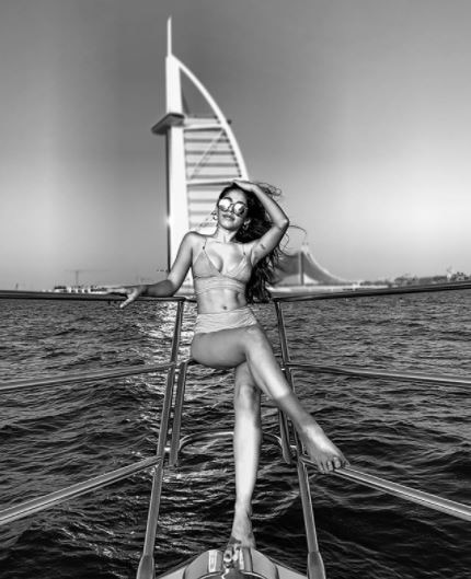430px x 529px - Alaya F Raises OOMPH While Posing In Bikini On A Yacht, After Attending Bal  Thackeray's Grandson's Birthday In Dubai!