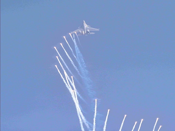 Hindon: Su-30 aircraft of the Indian Air Force fires flares during the 88th Indian Air Force Day celebrations, at Hindon Airbase in Ghaziabad, Thursday, Oct. 8, 2020. (PTI Photo/Atul Yadav)(PTI08-10-2020_000029A)