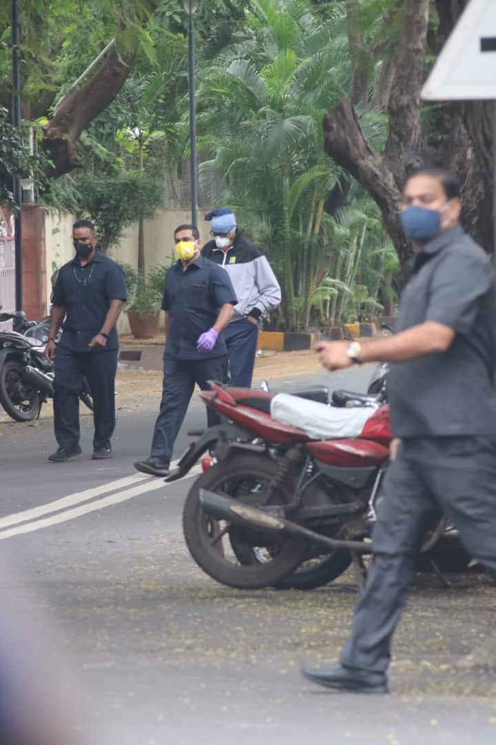 Amitabh Bachchan was last seen in the movie ‘Gulabo Sitabo’ which premiered directly on Amazon Prime. He will next be seen in the Ayan Mukerji’s next ‘Brahmastra’ co-starring Ranbir Kapoor and Alia Bhatt. The megastar has also joined Prabhas and Deepika Padukone for their upcoming movie with Nag Ashwin.  PIC CREDIT – Manav Manglani