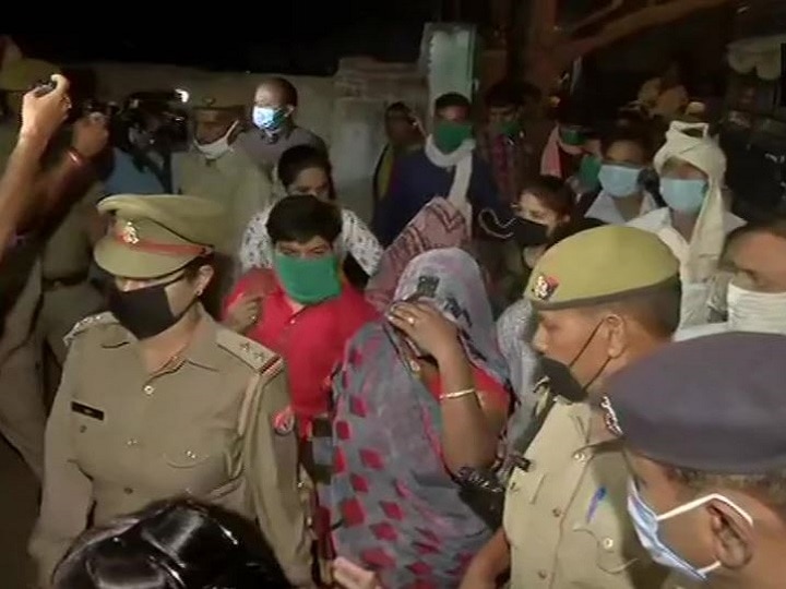 Hathras Case Hearing Today, Amid Tight Security, Victim’s Family Leaves For Lucknow, High Court To Record Their Version Today Hathras Case: Amid Tight Security, Victim’s Family Leaves For Lucknow; High Court To Record Their Version Today