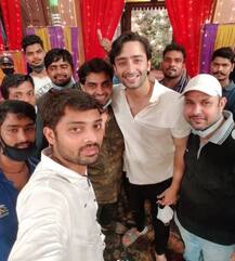 IN PICS: Yeh Rishtey Hain Pyaar Ke Actors Shaheer Sheikh-Rhea Sharma And Others Celebrate Their Last Day On Sets As The Show Goes Off-Air!