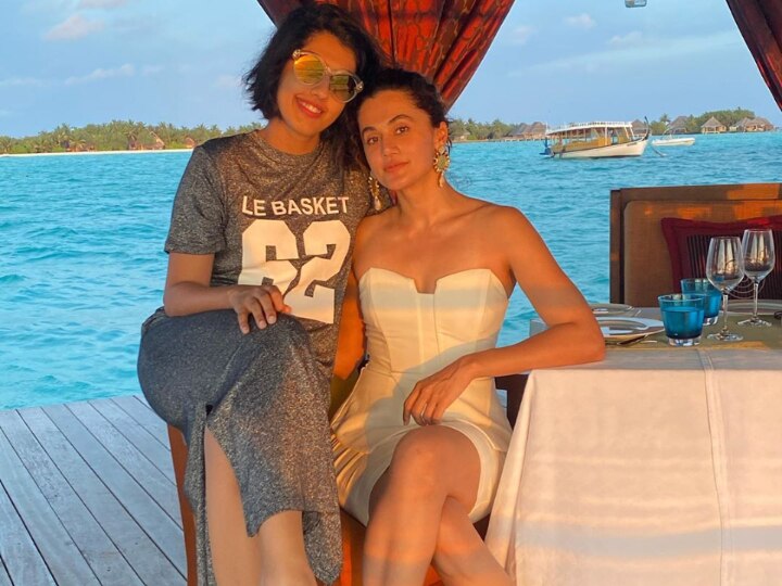 WATCH | Taapsee Pannu Holidaying In Maldives Indulges In 'Biggini Shoot' Song With Sisters WATCH | Taapsee Pannu Holidaying In Maldives Indulges In 'Biggini Shoot' Song With Sisters