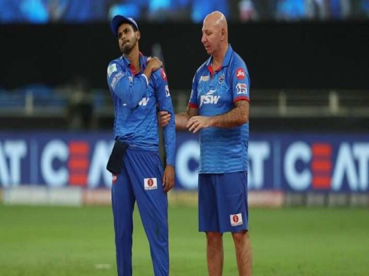 IPL 2020 DC Opener Shikhar Dhawan gives update on Skipper Shreyas Iyer Injury In Game Against Rajasthan Royals IPL 2020: He Is In A Bit Of Pain: Dhawan Gives Update On DC Skipper Shreyas Iyer's Injury During Game Against RR