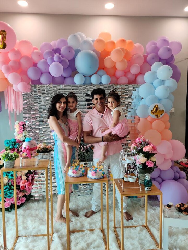 Bigg Boss 12 fame Karanvir Bohra and wife Teejay's twin daughters Vienna and Bella turned 4 on Monday (October 19). And the proud parents who are expecting another child organised an intimate birthday bash for their lovely daughter's at their home.