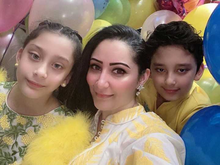 Sanjay Dutt Cancer Free Actor Announces His Recovery From Cancer Maanayata Dutt Shares Glimpse From Celebration of Iqra Shahraan's Birthday Sanjay Dutt Announces His Recovery From Cancer On Kids Iqra & Shahraan's Birthday, Maanayata Shares Glimpse From Celebrations