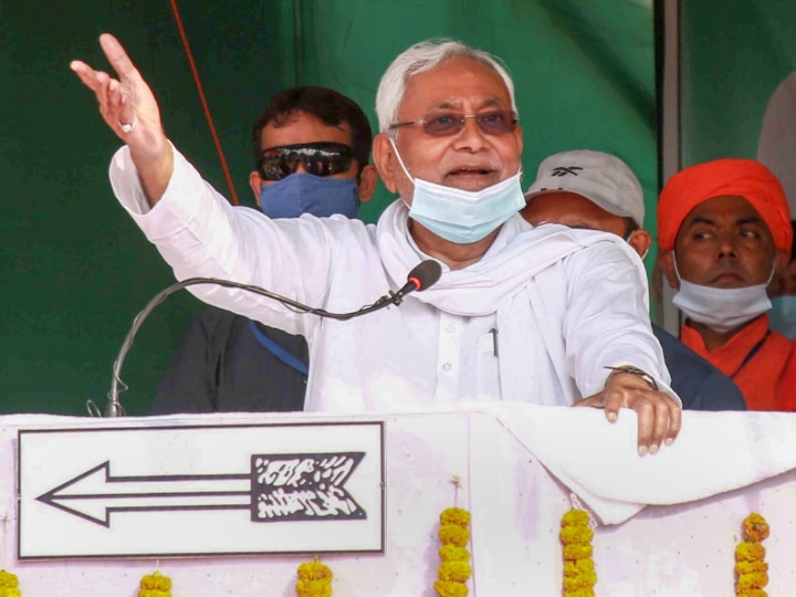 Watch Cm Nitish Kumar Loses Cool After People Raise Lalu Zindabad Slogans At His Election 2277