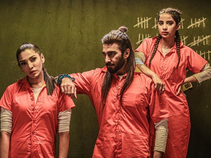 Money Heist Remake in Pakistan Named 50 Crore Twitter Responds with Hillarious Memes '50 Crore': Pakistani 'Money Heist' Remake's Title Sparks Hilarious Meme Fest On Twitter