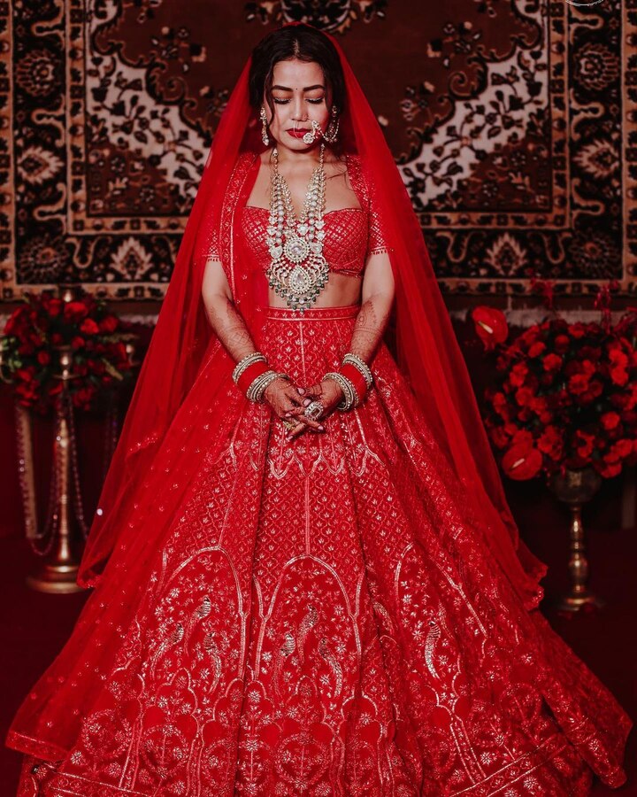 priyanka red wedding lehenga