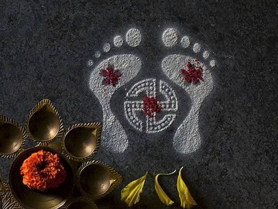 Sharad Purnima 2020: Know Significance Of Laxmi Puja, Rituals And Moon's Healing Powers