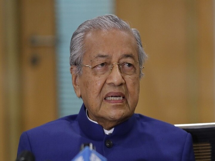 Kill French Controversial Comment Ex-Malaysian PM Mohamad Says Muslims Have Right To Kill French Twitter Takes Action Twitter Deletes Ex-Malaysian PM's Controversial 'Muslims Have Right To Kill French’ Tweet