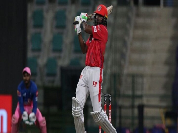 IPL 2020 Virender Sehwag Michael Vaughan Hails KXIP Gayle For 99 Run Knock Against RR In Season 13 T20 Cricket Ka Bradman: Sehwag Hails KXIP's Gayle For Whirlwind 99-Run Knock Against RR In IPL 2020