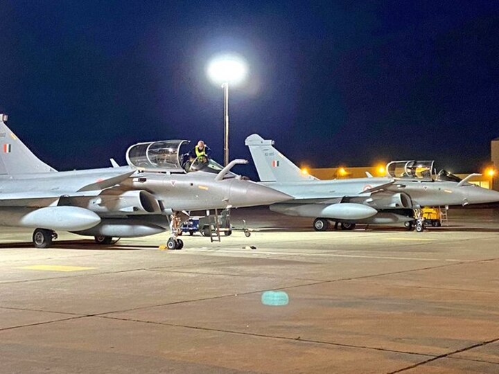 Rafale Arrives in India Second batch of Rafale aircraft arrived in India today flew non-stop from France Indian Air Force IAF Adds Second Batch Of Rafale To The Fleet After Jets Come Flying Non-Stop From France