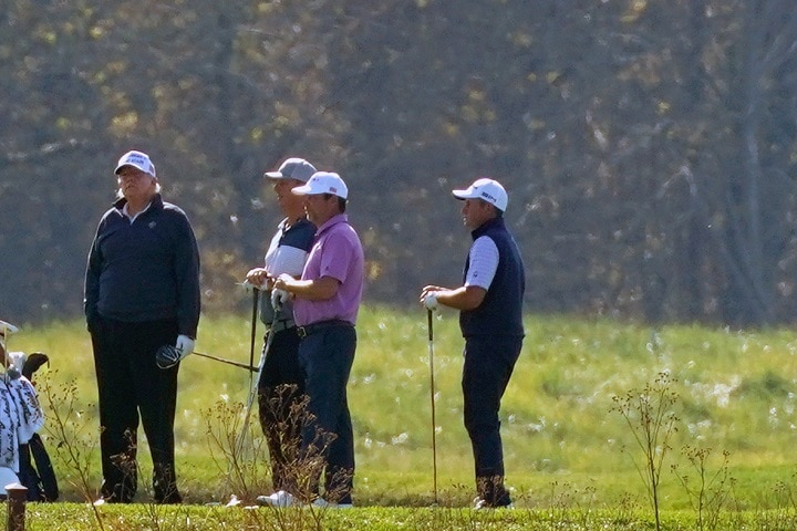 Donald Trump Goes Golfing, Poses For Pictures After Losing To Joe Biden In The US Presidential Election