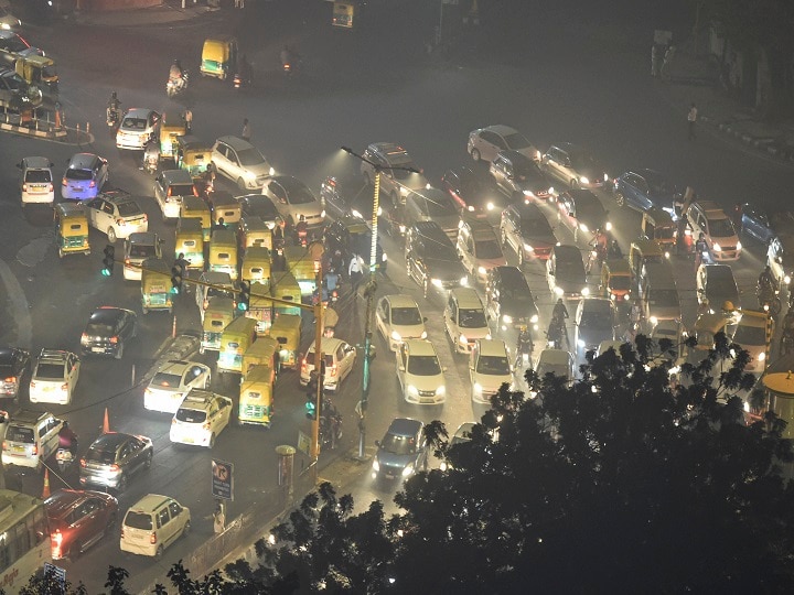 Alert! Delhi-NCR's air pollution on brink of 'emergency' level Alert! Delhi-NCR's Air Quality Heading Towards 'Emergency' Level