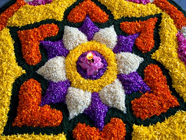Floral rangoli hi-res stock photography and images - Page 9 - Alamy