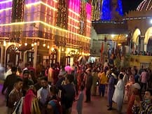 IN PICS: Hindus In Pakistan Celebrate Diwali With Joy & Zest At Karachi's Shree Swaminarayan Temple