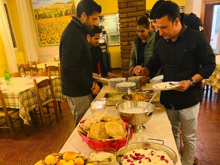 See Pics | Indian Boxing Team Celebrates Diwali In Italy