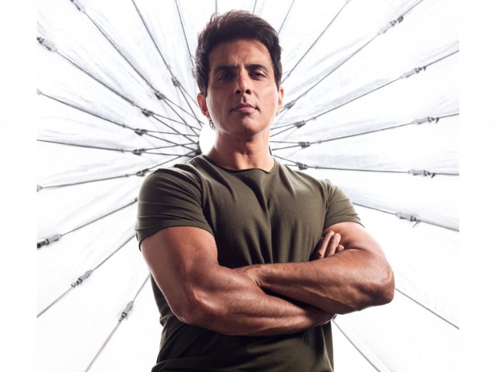 Sonu Sood files application in Bombay High Court challenging BMC notice for illegal construction in Juhu Building Sonu Sood Moves Bombay HC, Files Application To Challenge BMC Notice