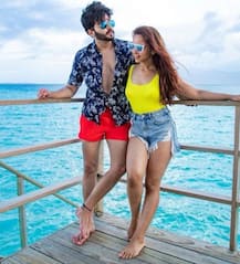 IN PICS: Kundali Bhagya Actor Dheeraj Dhoopar & Wife Vinny Arora Get Romantic On Wedding Anniversary In Maldives!
