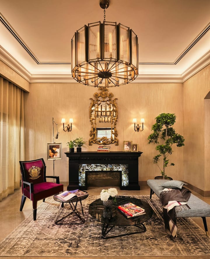 Shah Rukh Khan shared photos of his house along with the caption, 