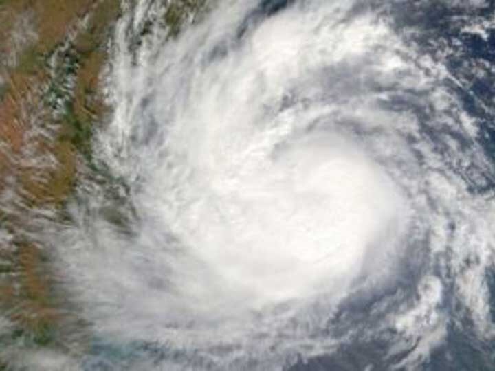 Cyclone Nivar Alert Tamil Nadu Coastal Areas On High Alert Cyclone Nivar Likely To Make Landfall On Wednesday Cyclone Nivar Alert: Tamil Nadu Coastal Areas On High Alert As Storm Gets Closer, Likely To Make Landfall On Wednesday